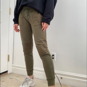 Armani Exchange womens green cargo joggers / pants